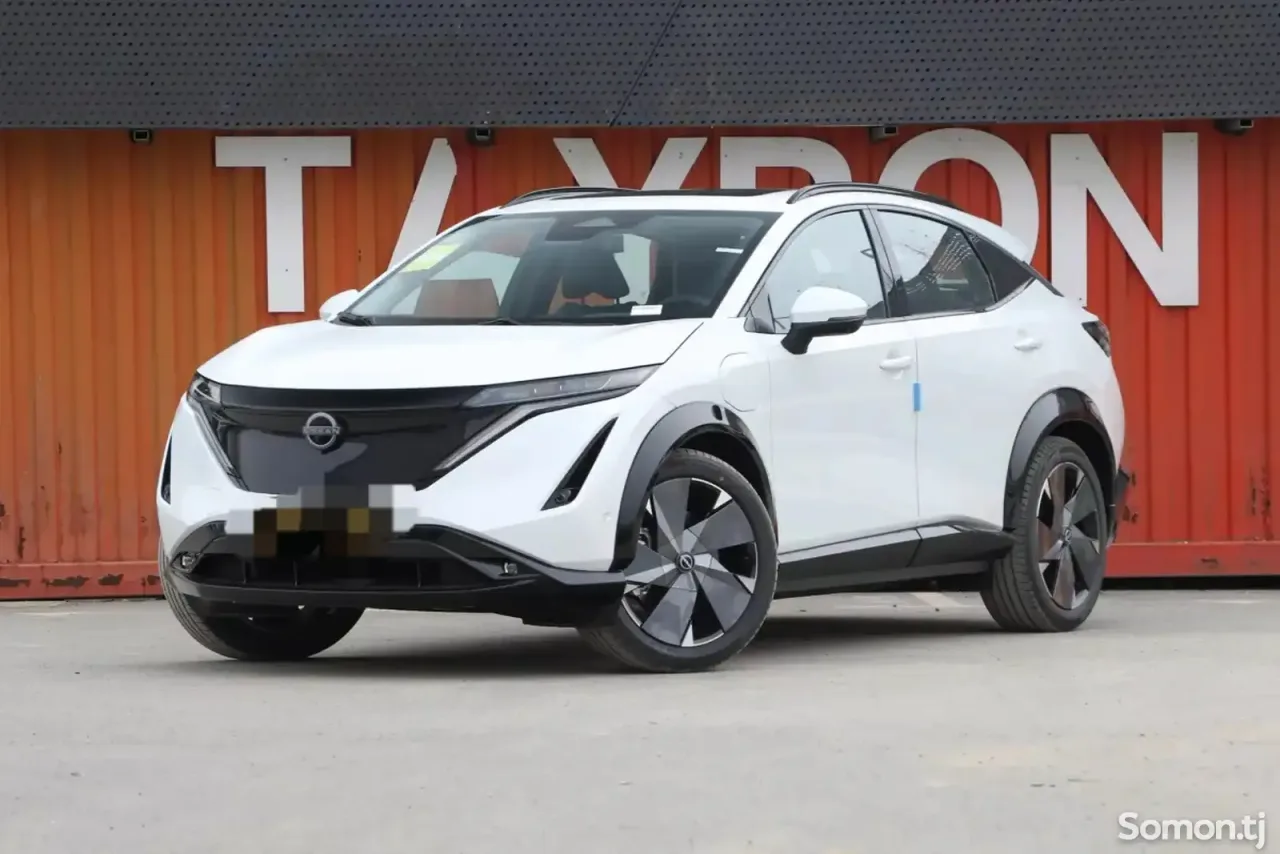 Nissan Almera 2025 · AT