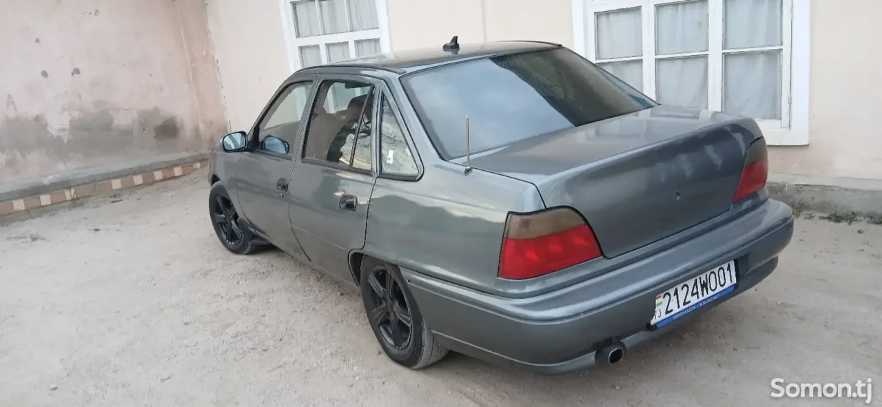 Daewoo Nexia 1996 · 1.6 MT