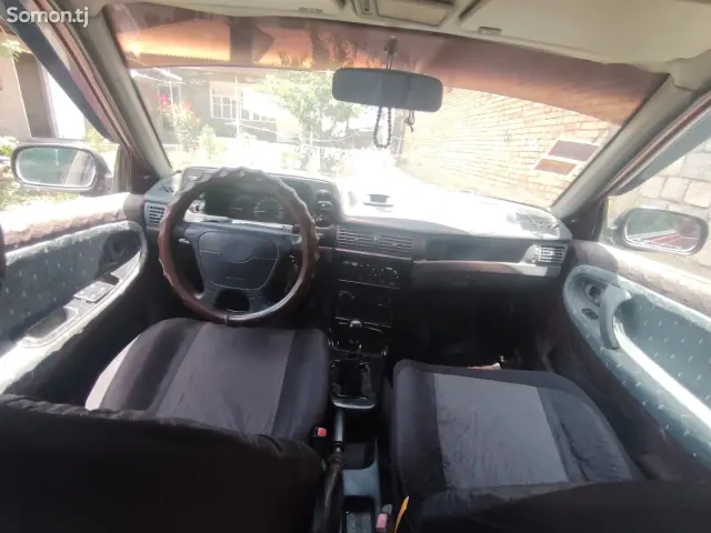 Daewoo Nexia 1996 · 1.6 MT