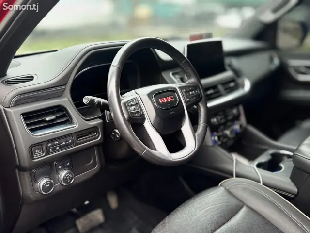 GMC Yukon 2022 · 6.2 AT
