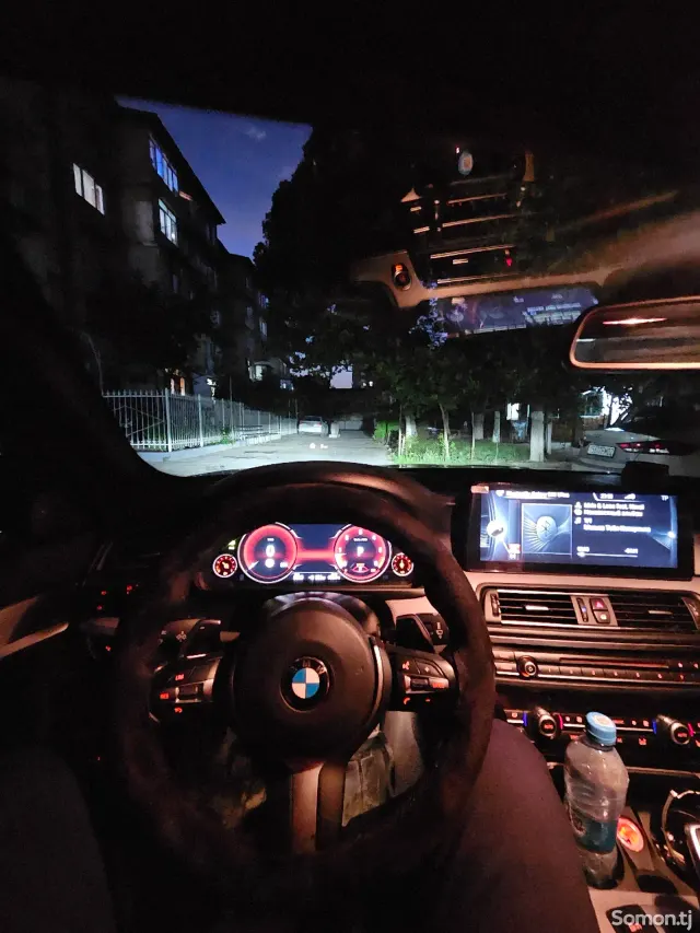 BMW 5 series 2015 · 3.0 AT