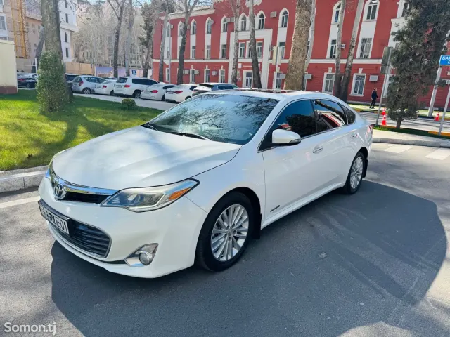 Toyota Avalon 2014 · 2.5 AT