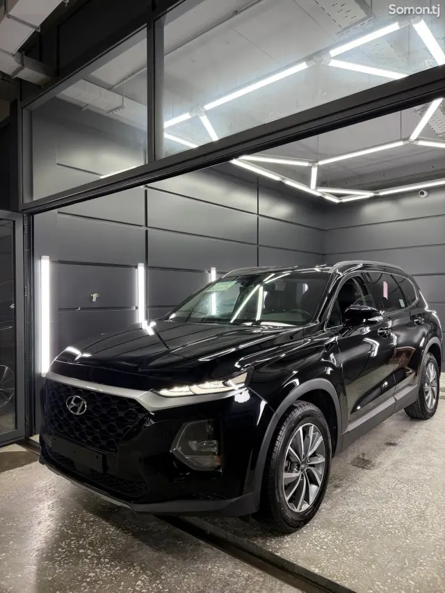 Hyundai Santa Fe 2018 · 2.2 AT
