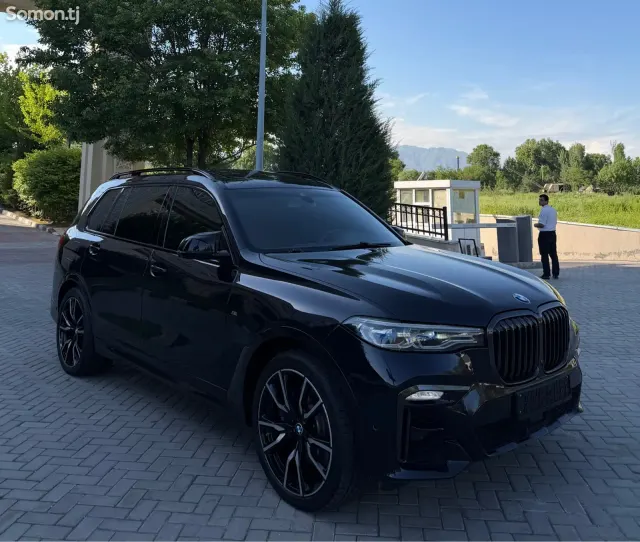 BMW X7 2021 · 4.0 AT
