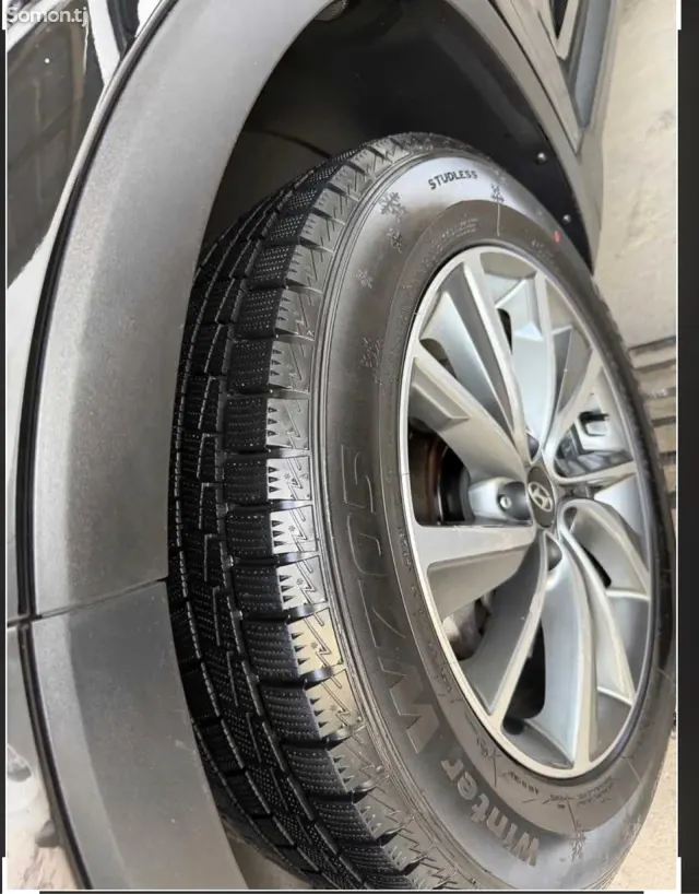 Hyundai Santa Fe 2019 · 2.2 AT