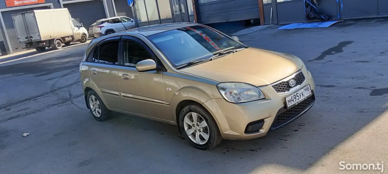 Kia Rio 2010 · 1.4 MT