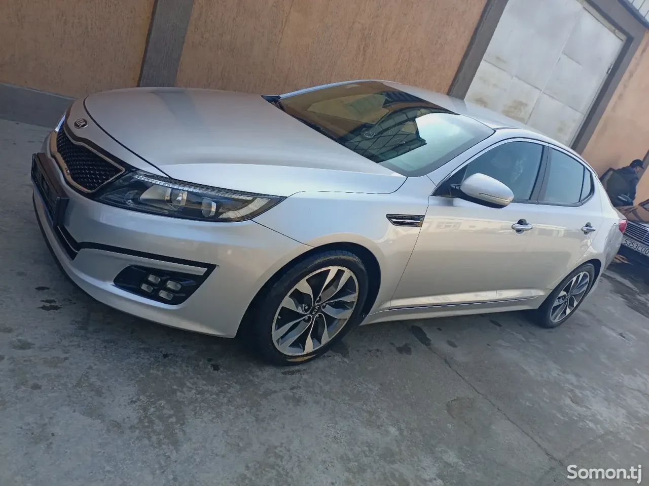 Kia K5 2015 · 2.0 AT