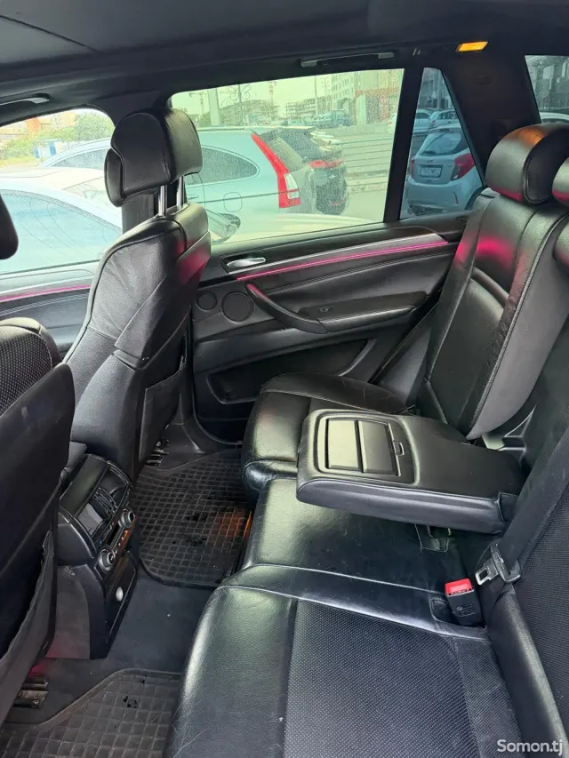 BMW X5 2008 · 3.5 AT