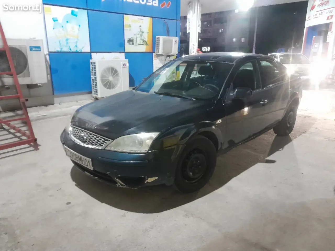 Ford Mondeo 2005 · 1.6 MT