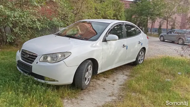 Hyundai Avante 2008 · 1.6 AT