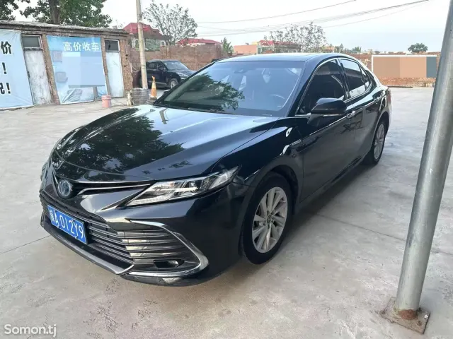 Toyota Camry 2021 · 2.5 AT
