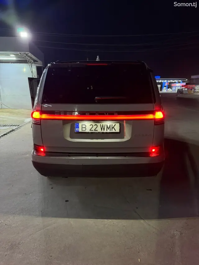 Lexus GX series 2025 · 5.5 AT