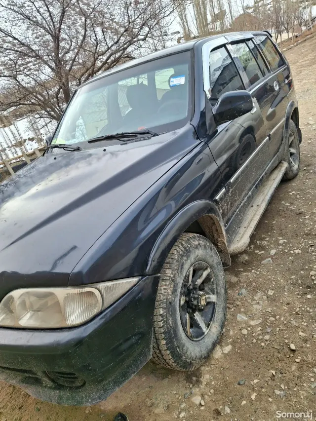Ssang Yong Musso 1999 · 2.2 MT