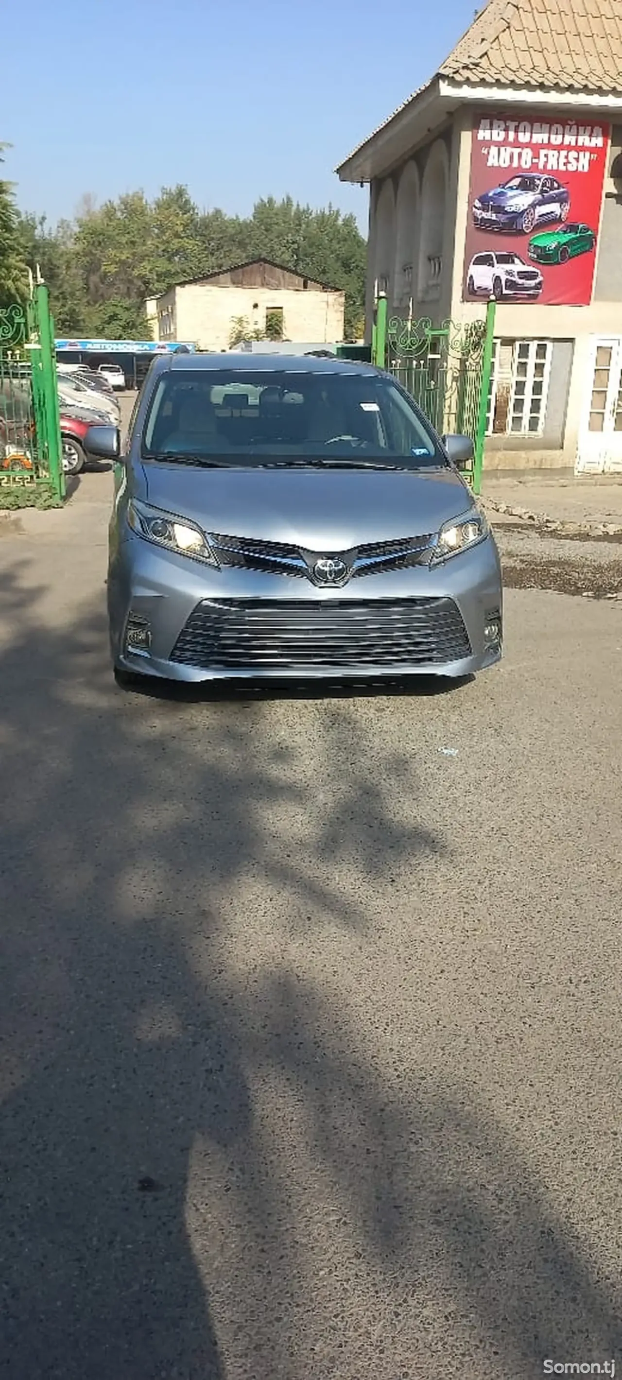 Toyota Sienna 2014 · 3.5 AT