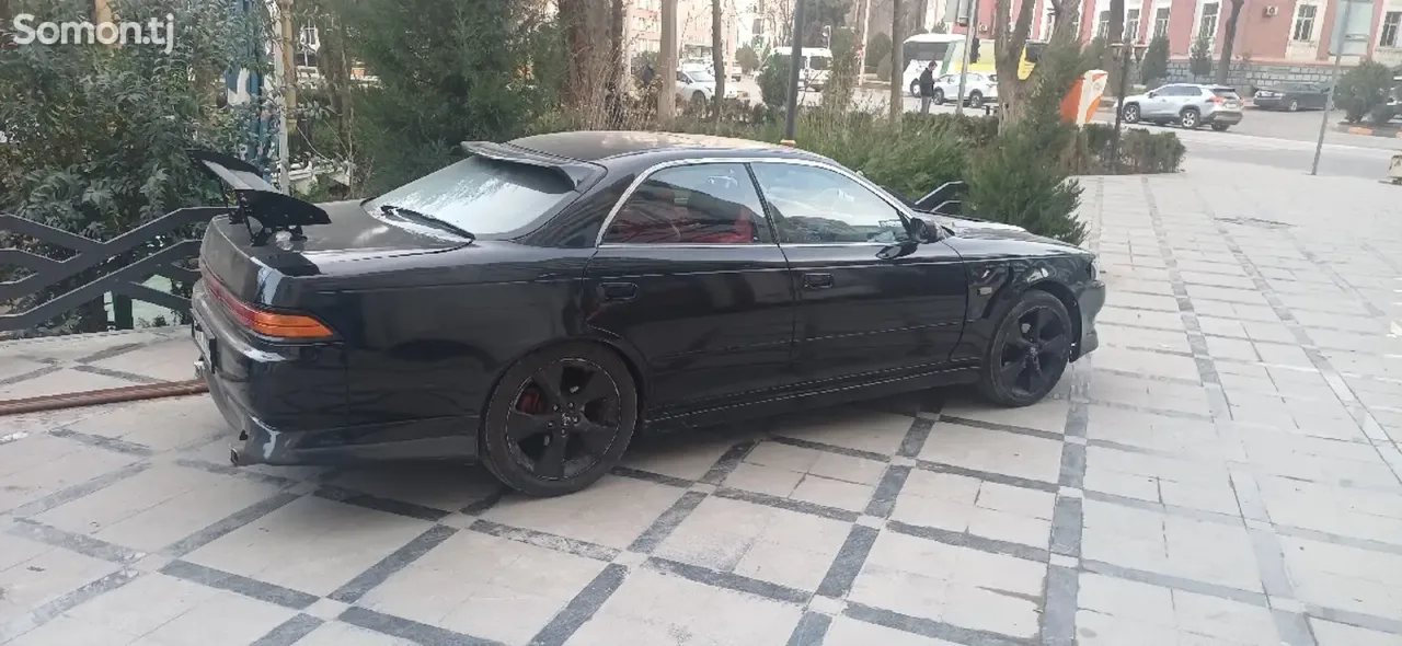 Toyota Mark II 1994 · 3.0 AT