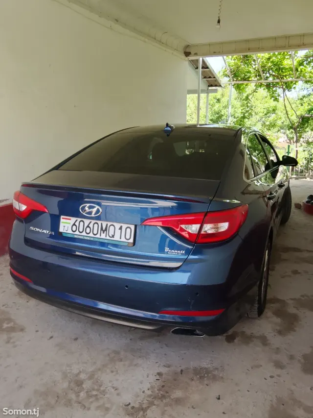 Hyundai Sonata 2017 · 2.4 AT