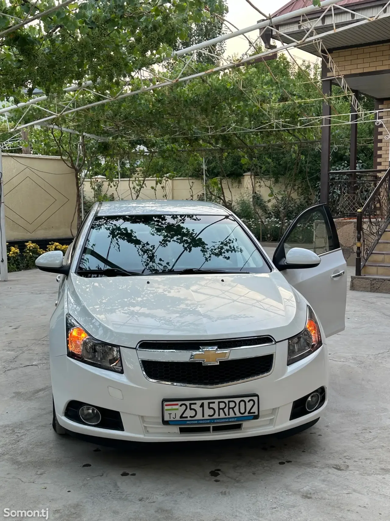 Chevrolet Cruze 2011 · 1.8 AT