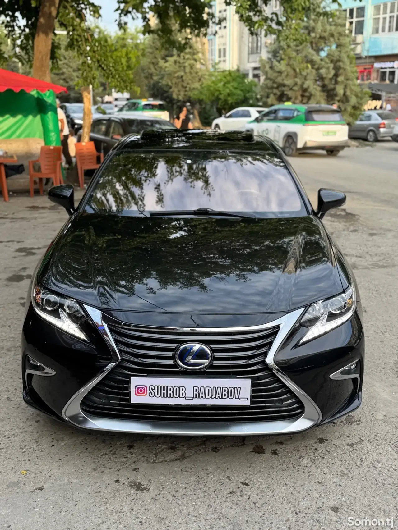 Lexus ES series 2017 · 3.0 AT