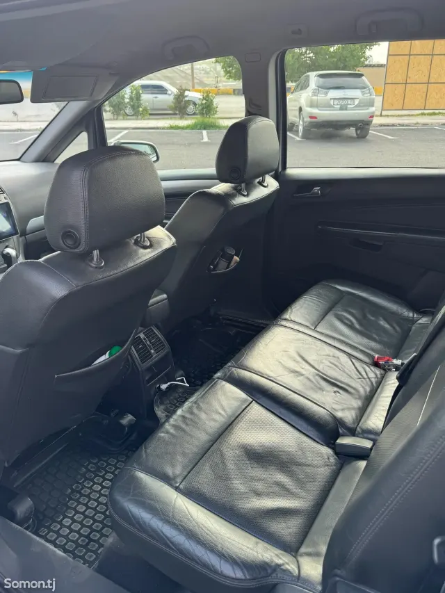 Opel Zafira 2008 · 1.9 AT