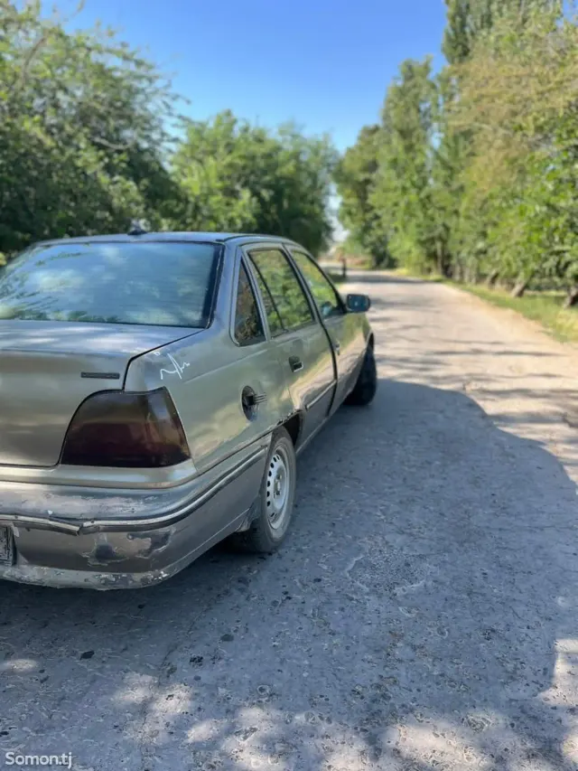 Daewoo Nexia 1996 · 1.8 MT