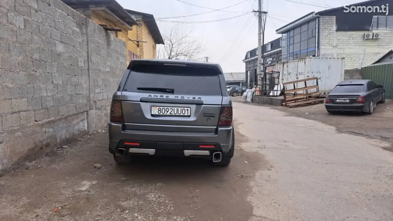 Land Rover Range Rover Sport 2011 · 0.4 AT