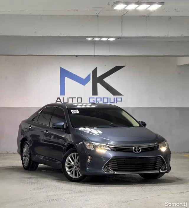 Toyota Camry 2016 · 2.5 AT