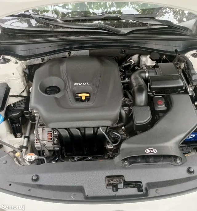 Kia K5 2016 · 2.0 AT