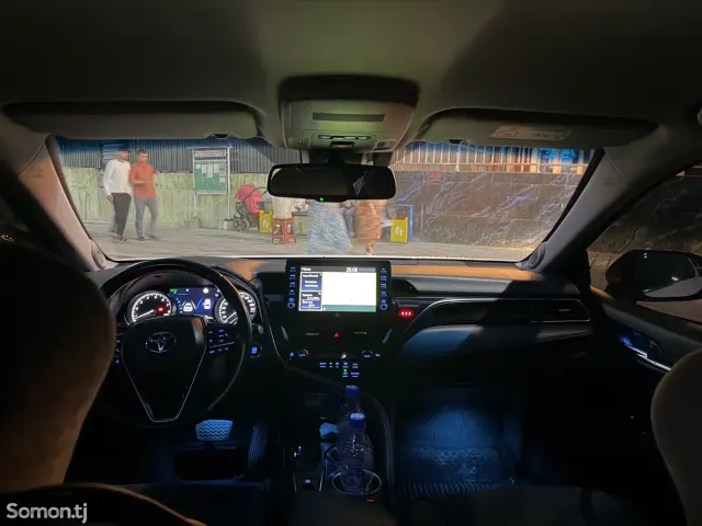 Toyota Camry 2021 · 3.5 AT