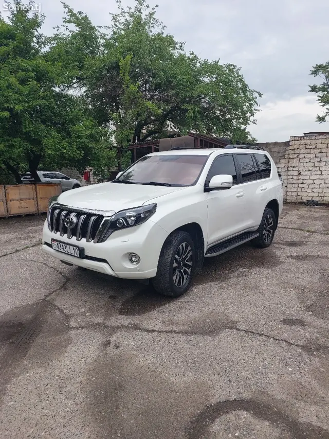 Toyota Land Cruiser Prado 2017 · 3.0 AT