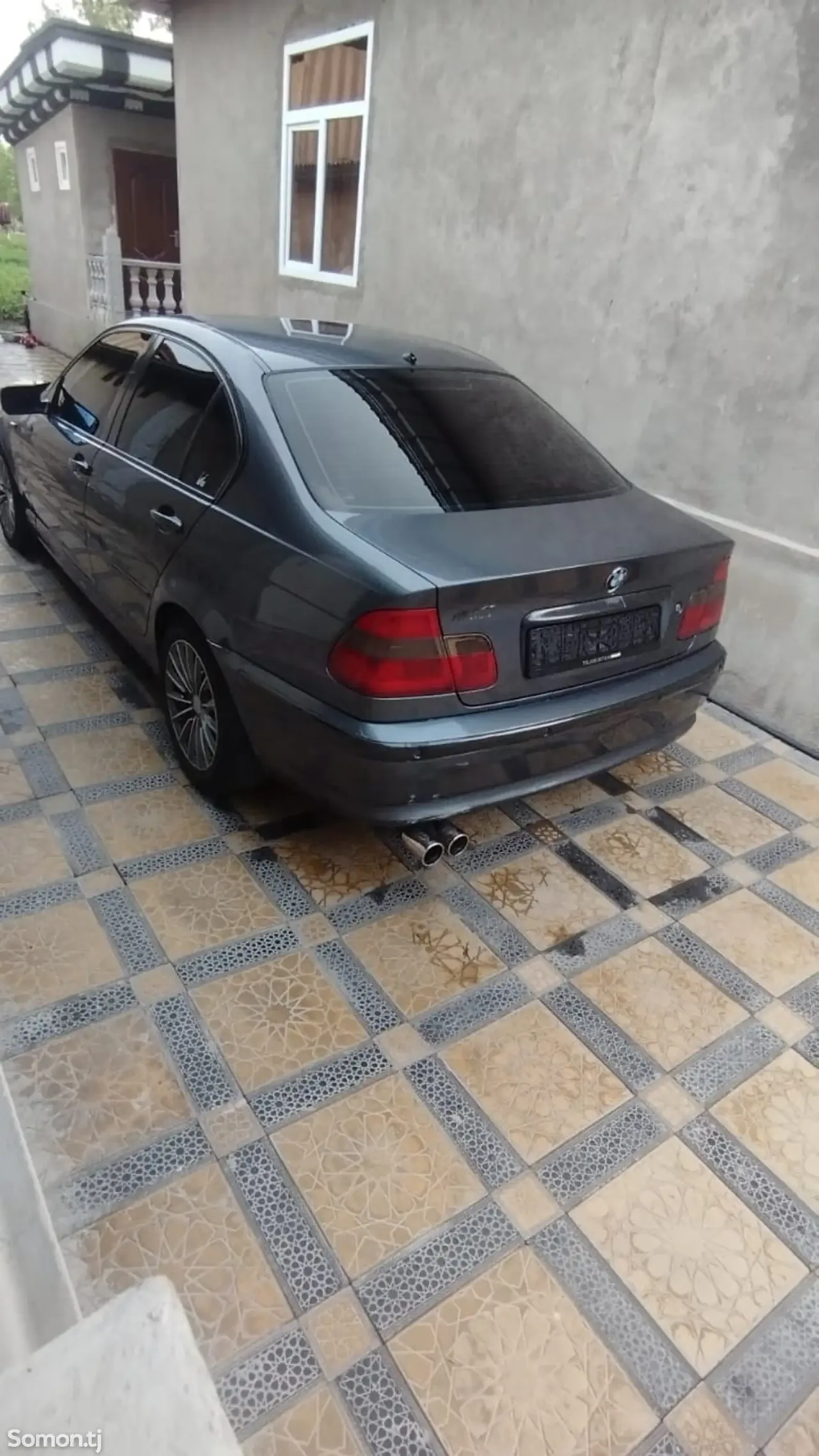 BMW 3 series 2003 · 2.0 MT