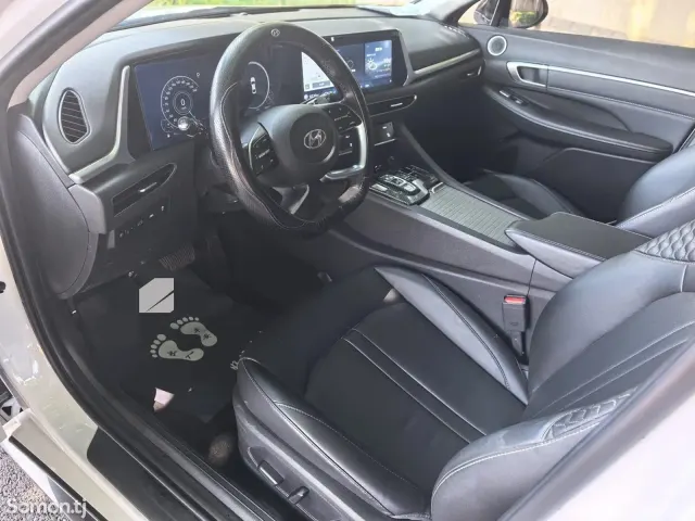 Hyundai Sonata 2020 · 1.5 AT