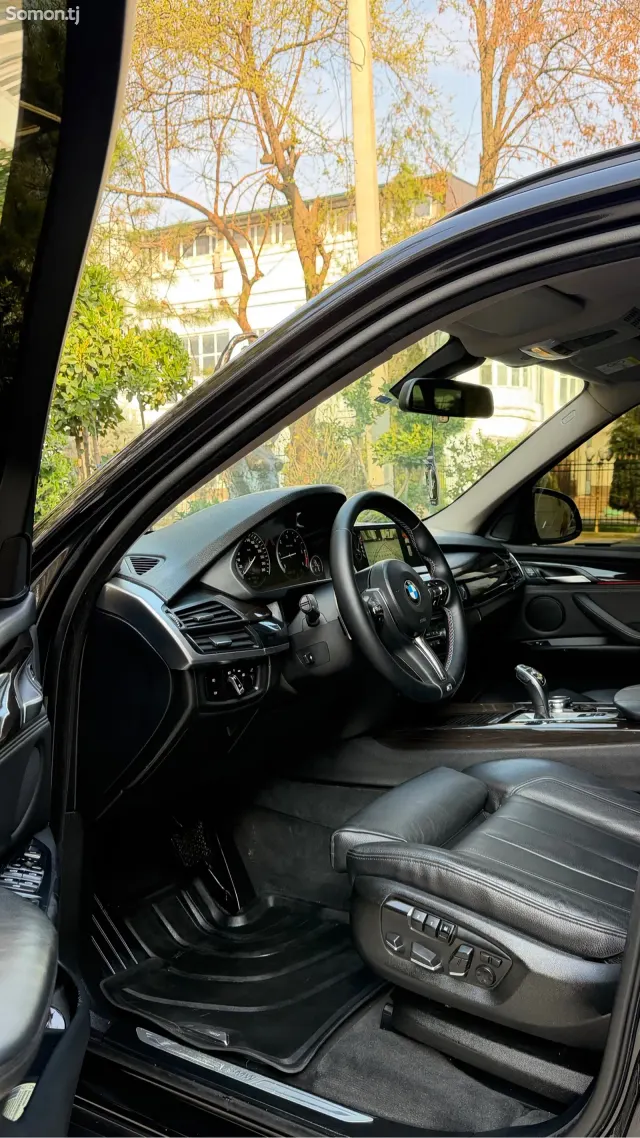 BMW X5 2014 · 3.0 AT