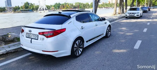 Kia K5 2012 · 2.0 AT