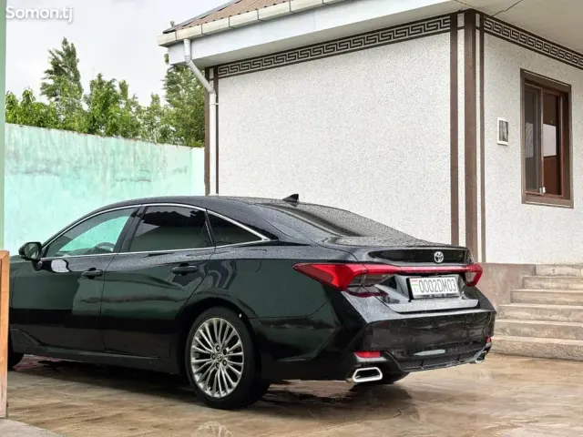Toyota Avalon 2021 · 2.5 AT