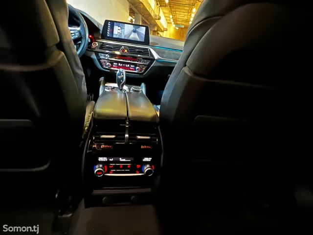 BMW 5 series 2017 · 3.0 AMT