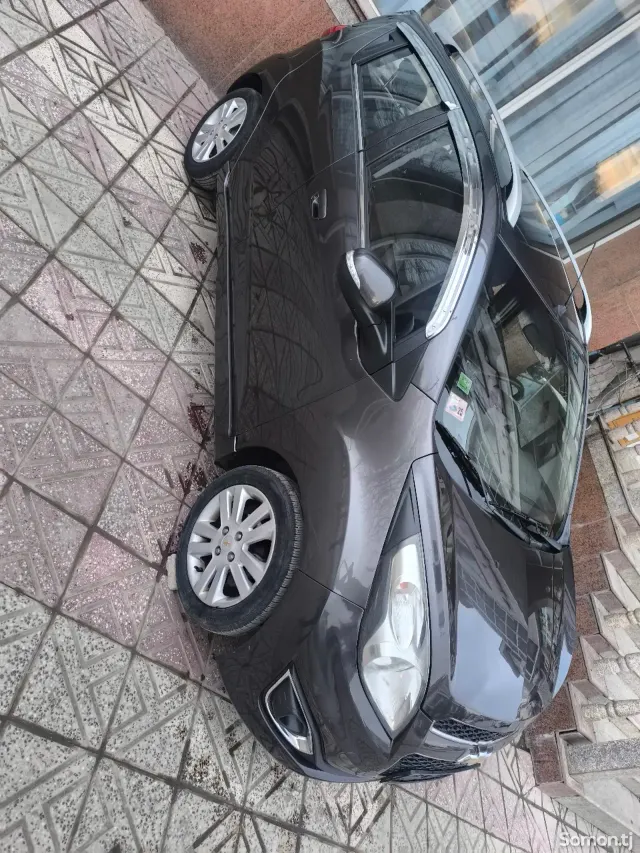 Chevrolet Spark 2014 · 1.1 AT