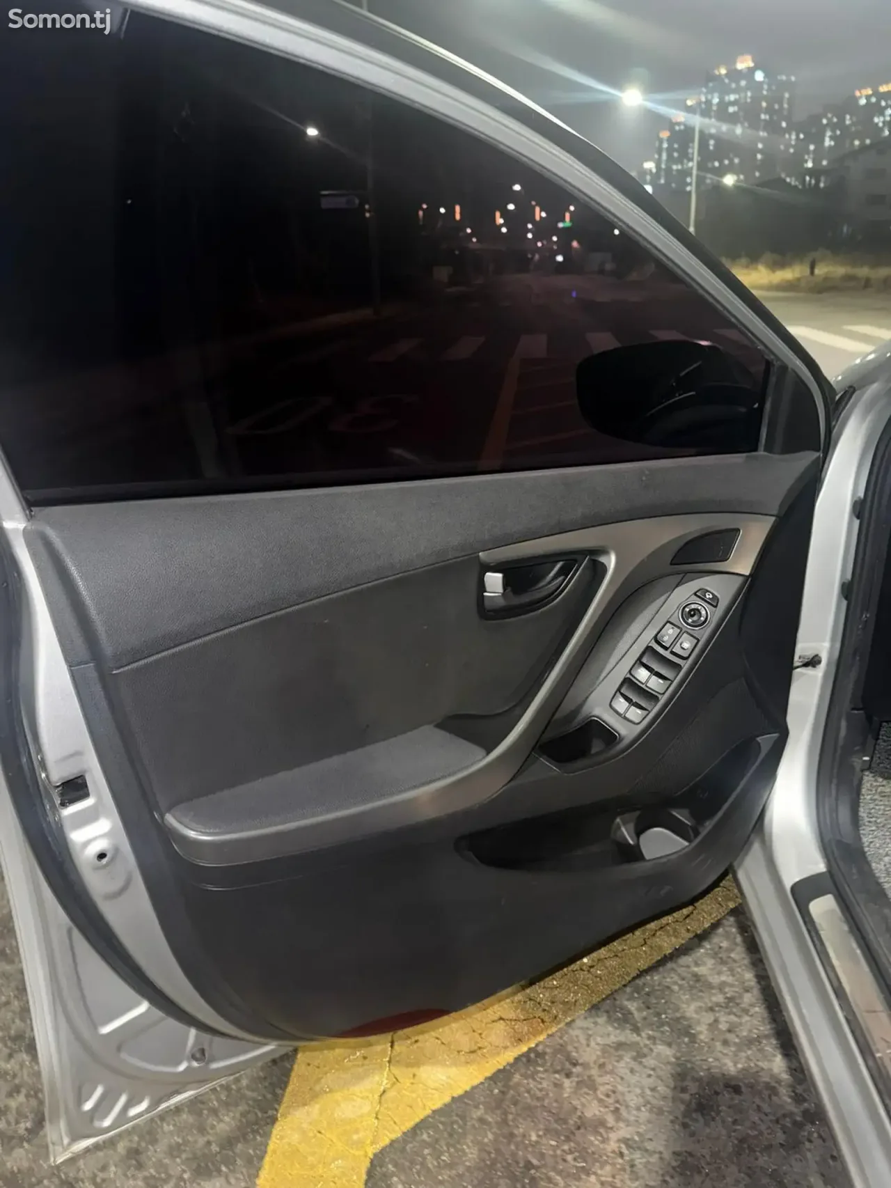 Hyundai Avante 2014 · 1.6 AT