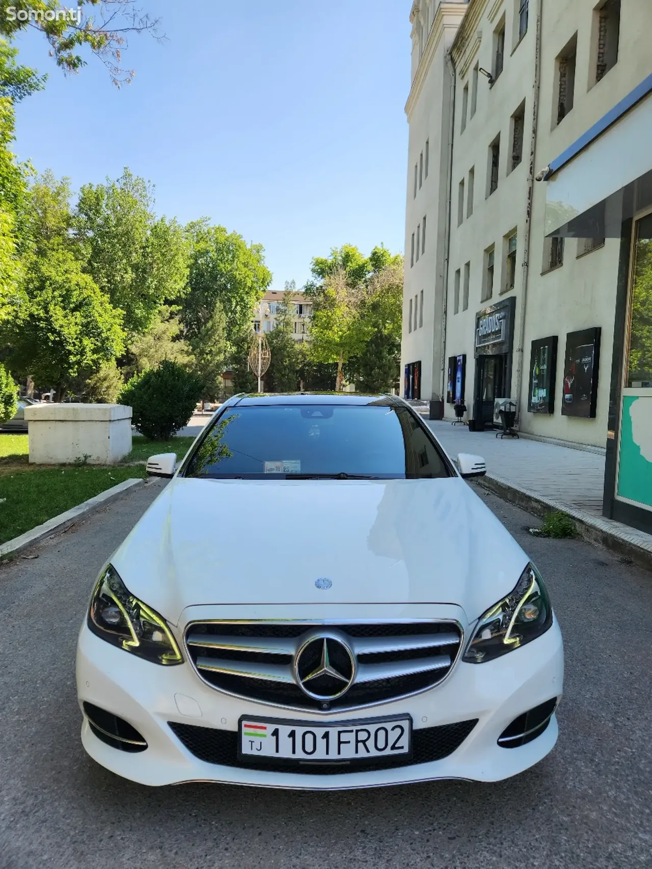 Mercedes-Benz E class 2014 · 2.5 AT