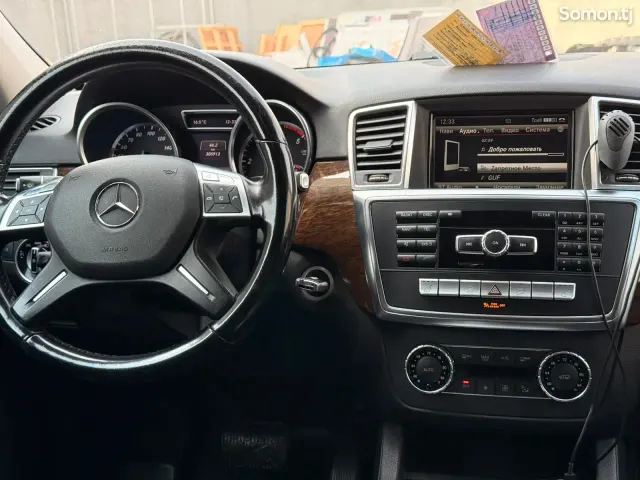 Mercedes-Benz ML class 2013 · 3.5 AT