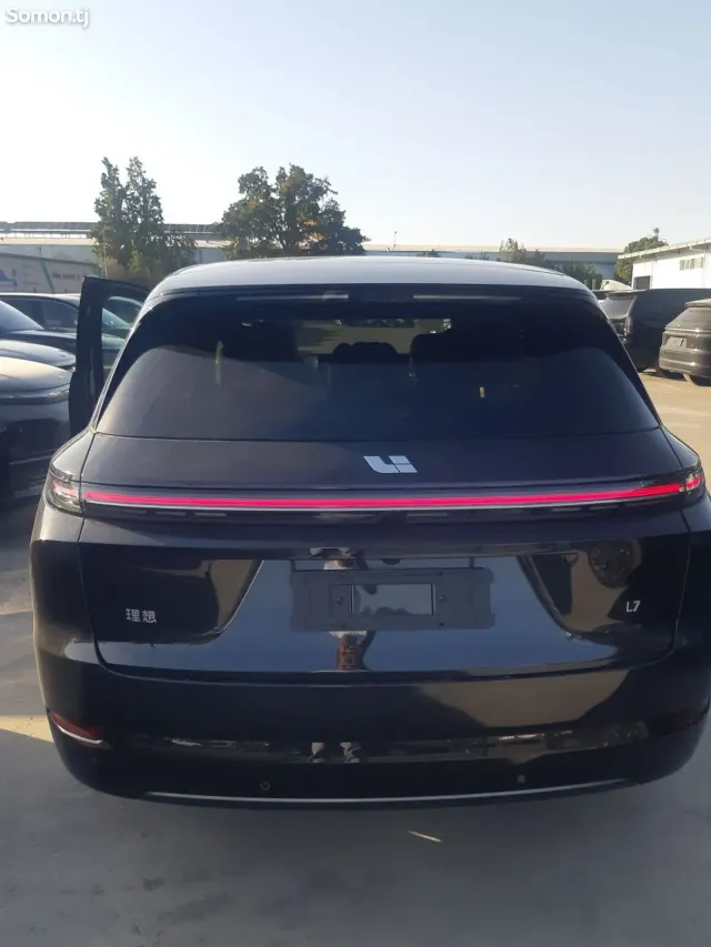 Li Auto (Lixiang) L7 2025 · 3.3 AMT
