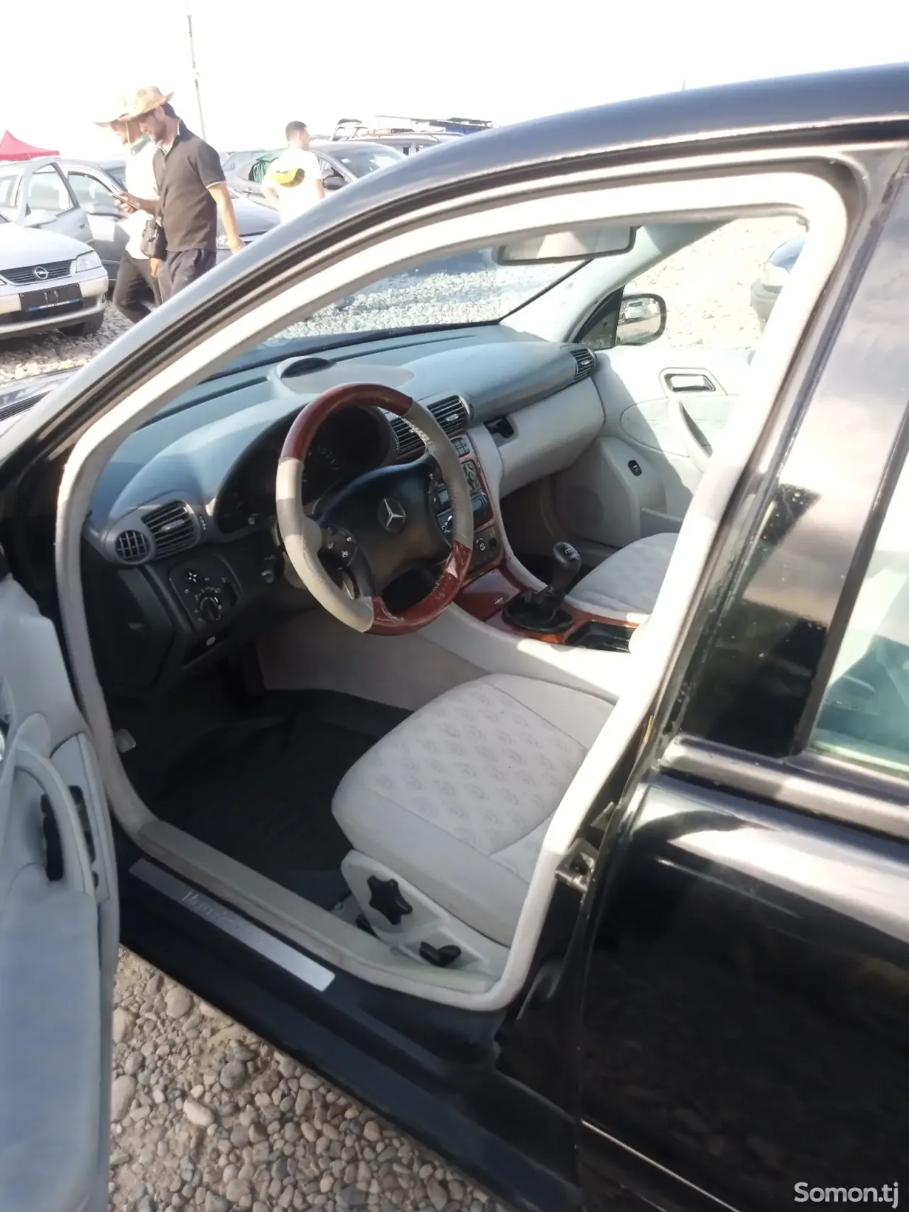 Mercedes-Benz C class 2004 · 2.0 MT