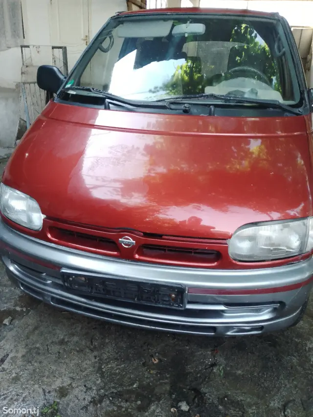 Nissan Serena 1995 · 1.5 MT
