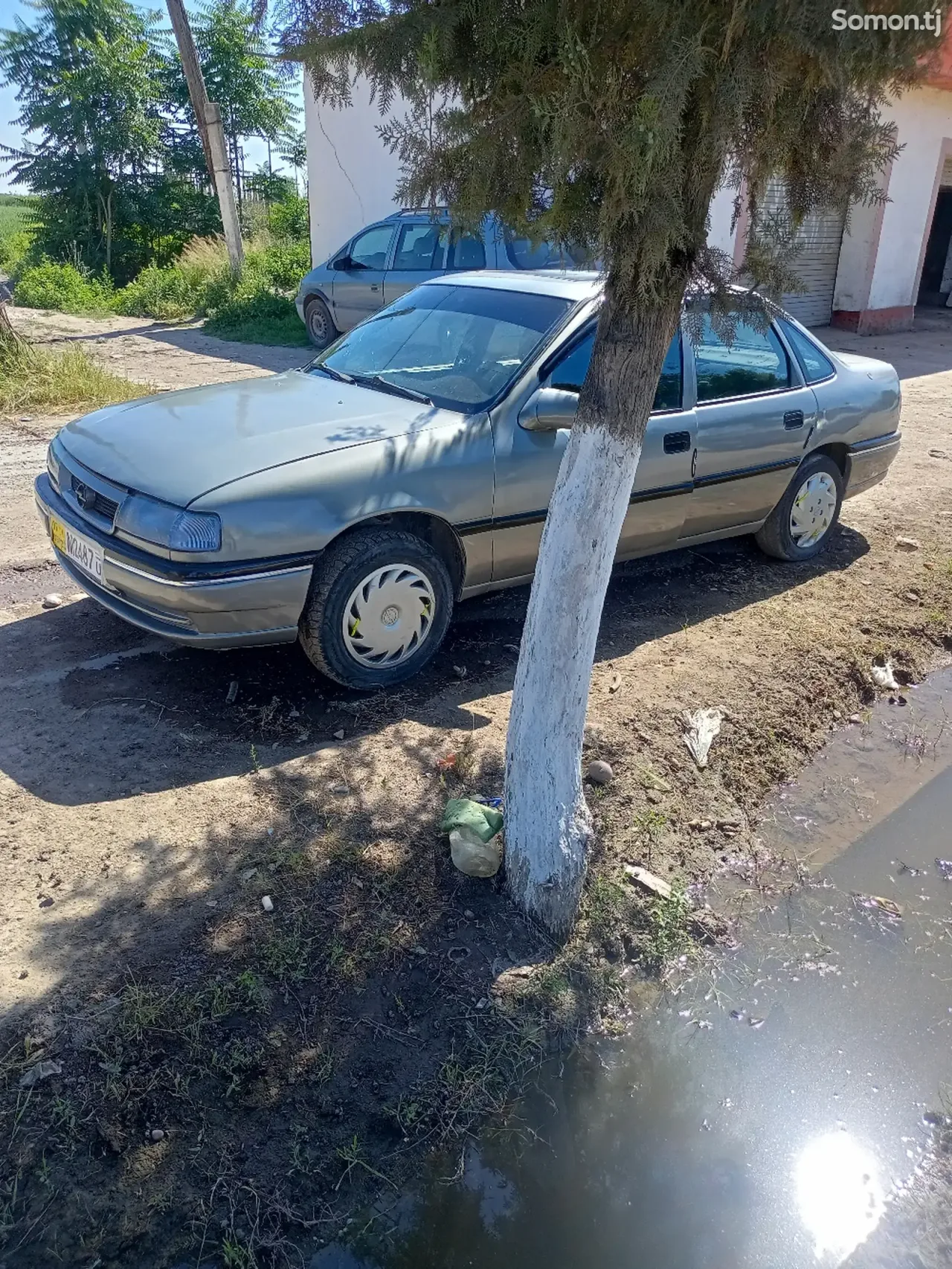 Opel Vectra A 1994 · 1.8 MT