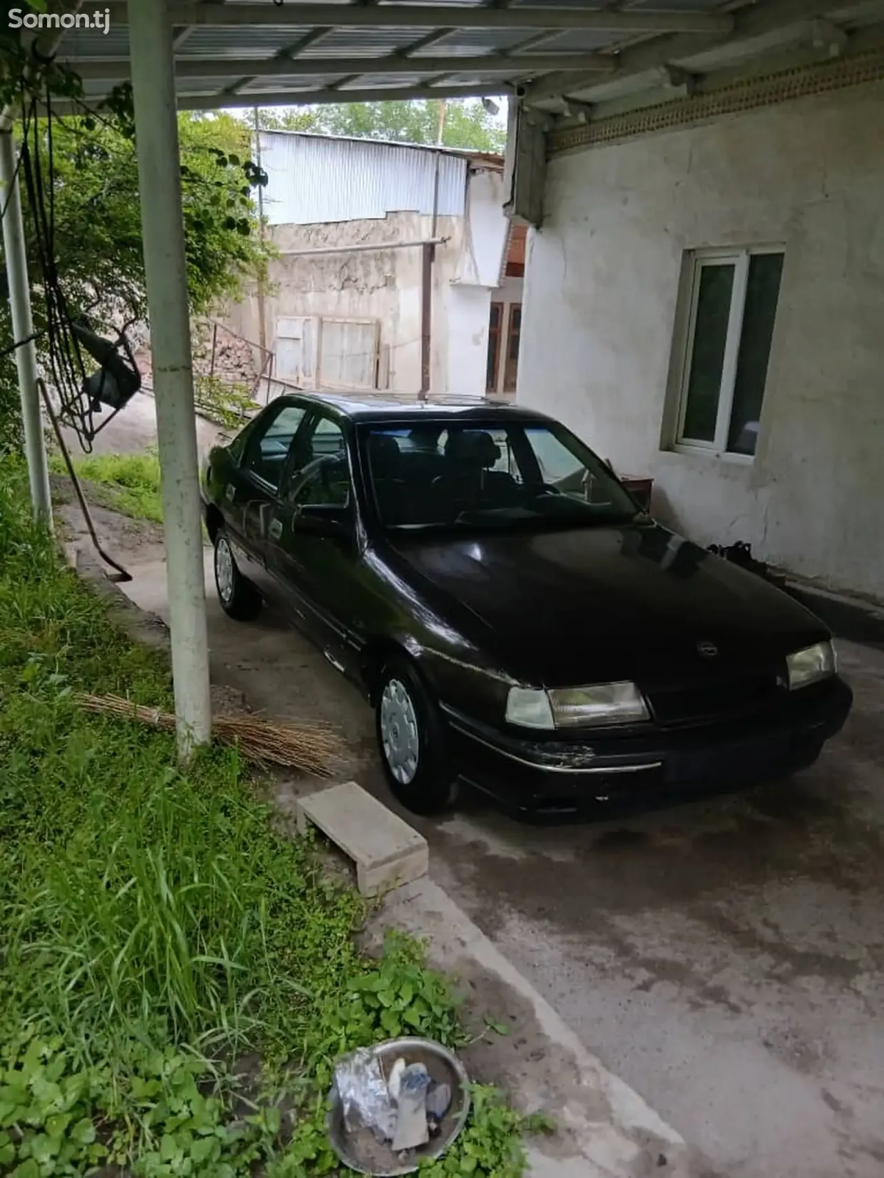 Opel Vectra A 1993 · 1.6 MT