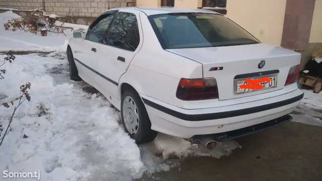 BMW 3 series 1992 · 1.6 MT