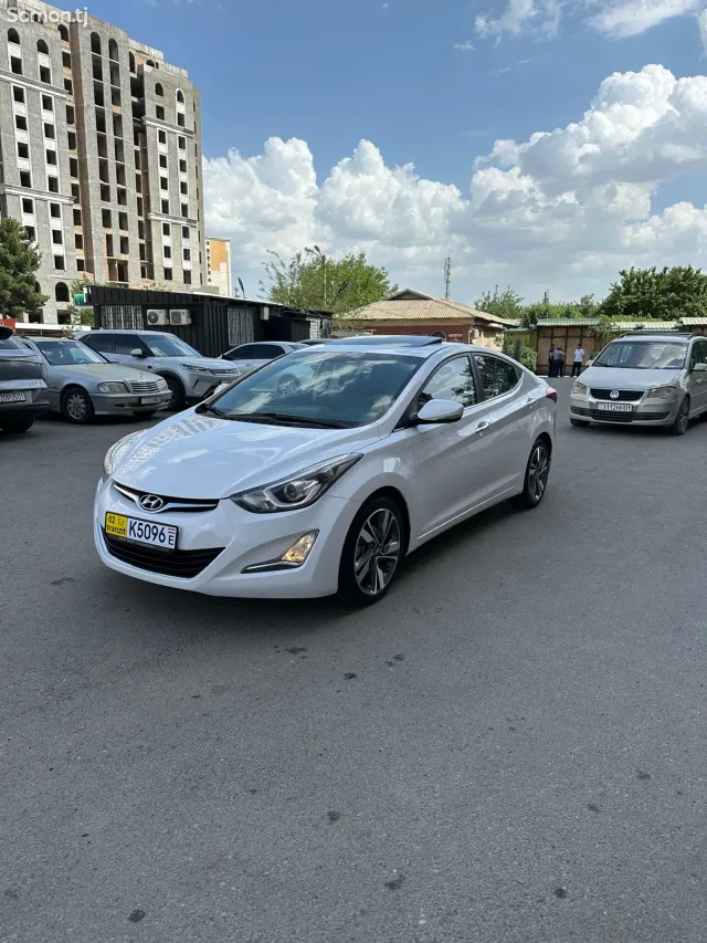 Hyundai Avante 2014 · 1.6 AT