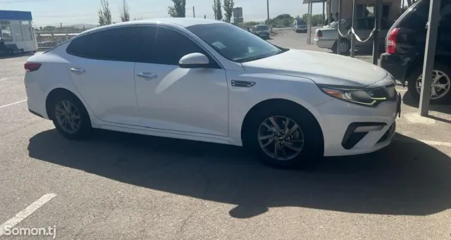 Kia Optima 2019 · 2.4 AT