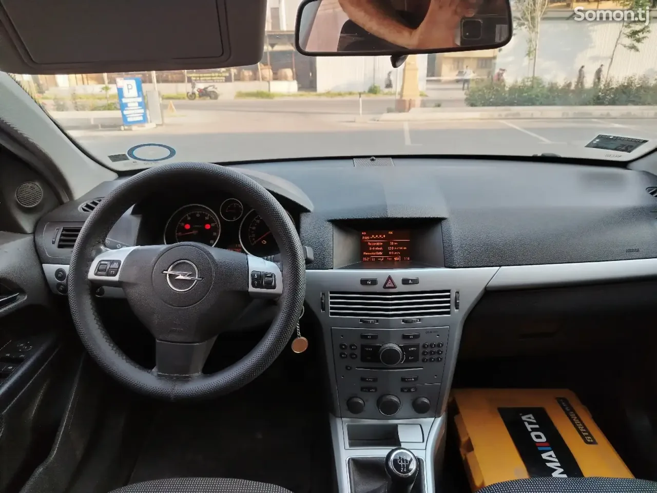 Opel Astra H 2008 · 1.6 MT