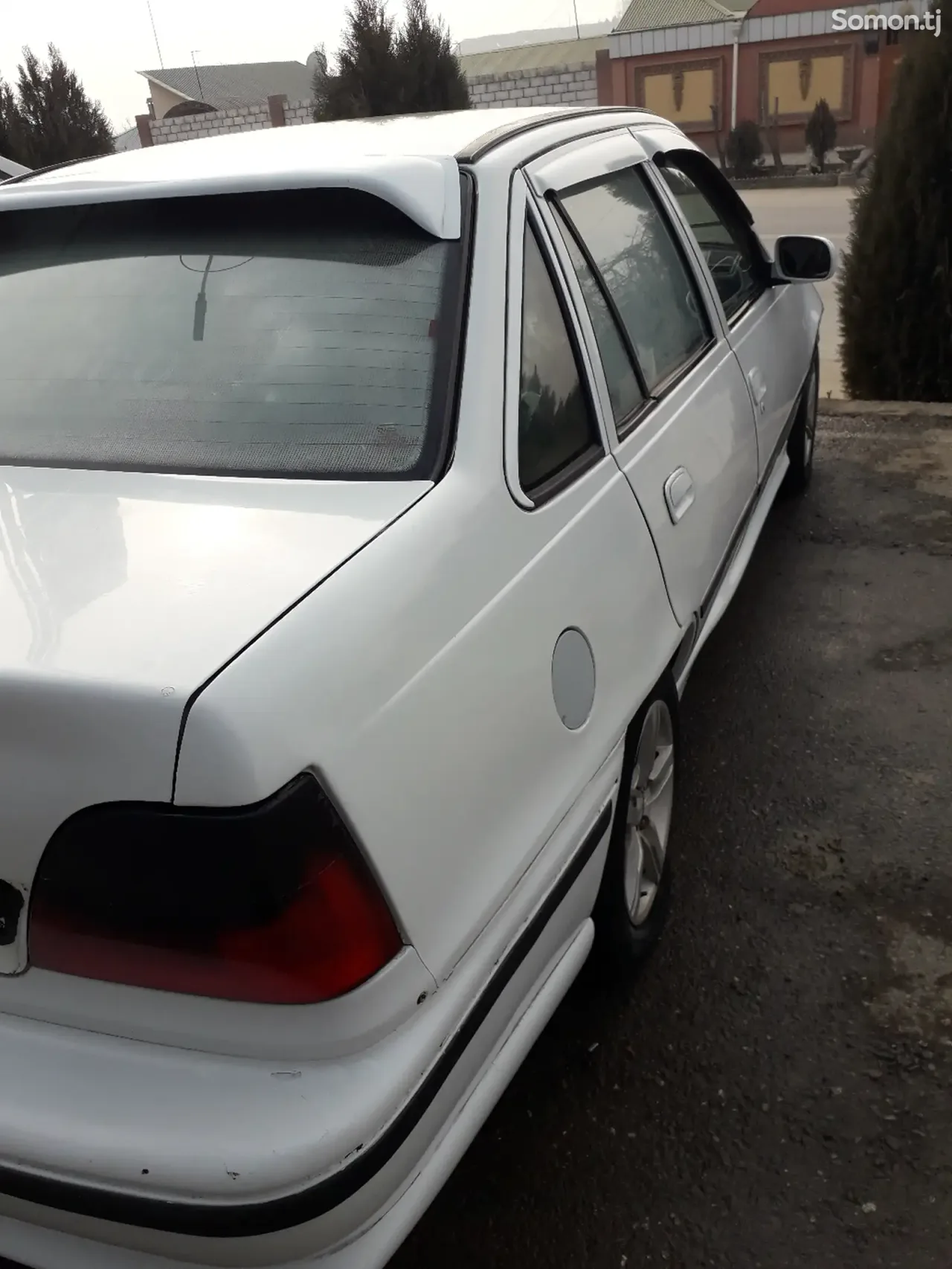 Daewoo Nexia 1998 · 1.8 MT