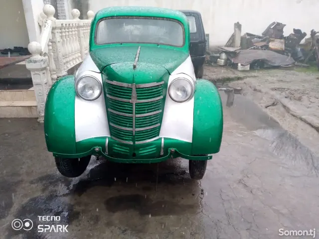 Москвич 401 1950 · 2.4 MT